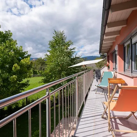 Apartament Apple Garden 4p *